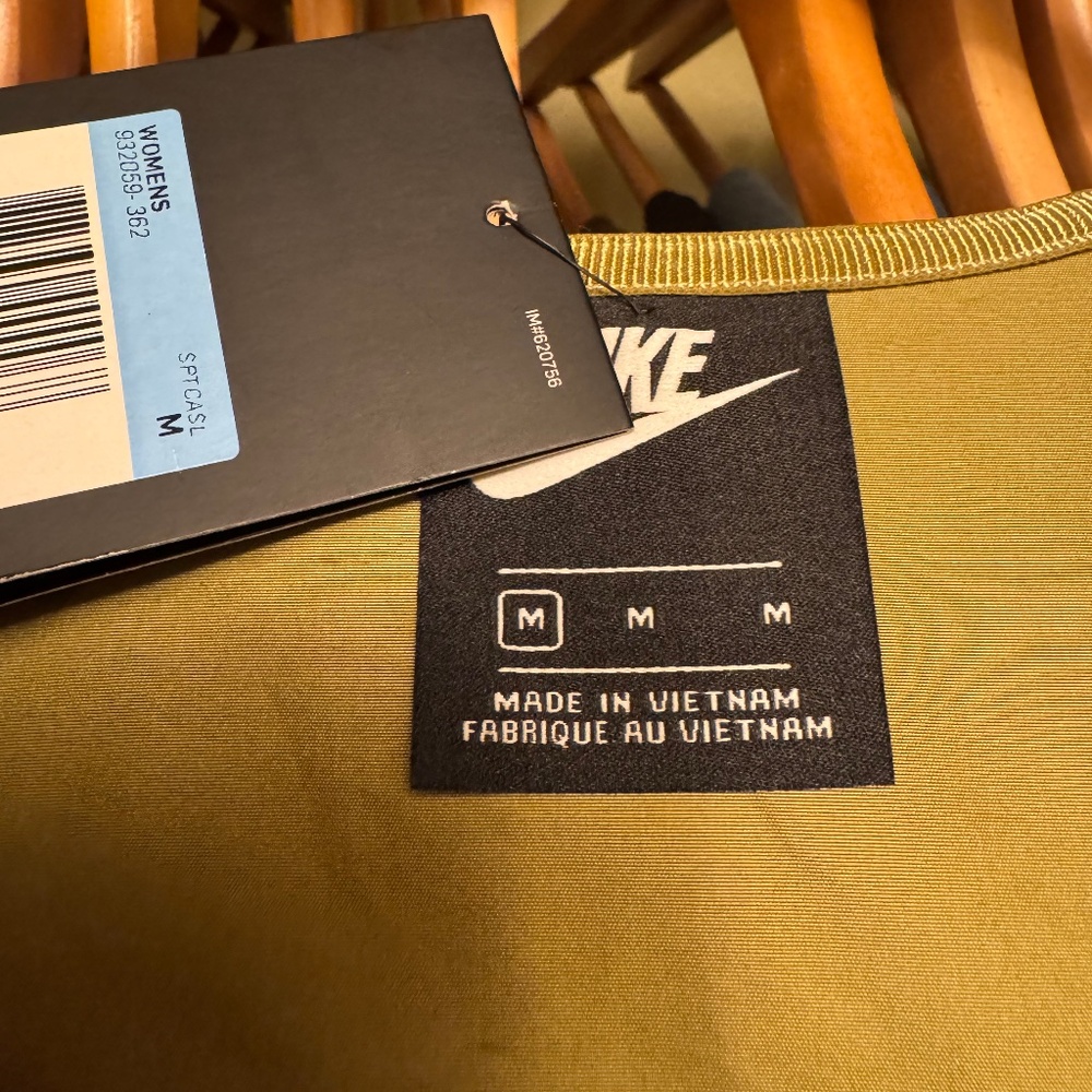 Nike Sportswear Women's Windrunner Shield Parka NWT - Picture 7 of 14